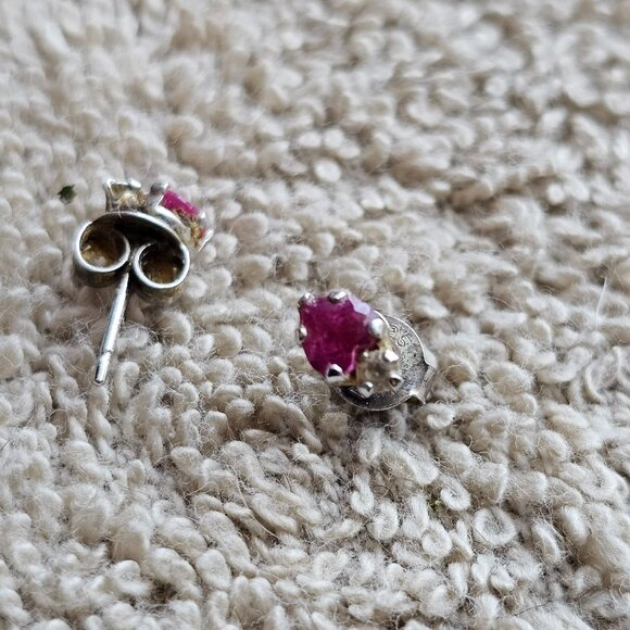 Pink Diamond hearts with white sapphires.